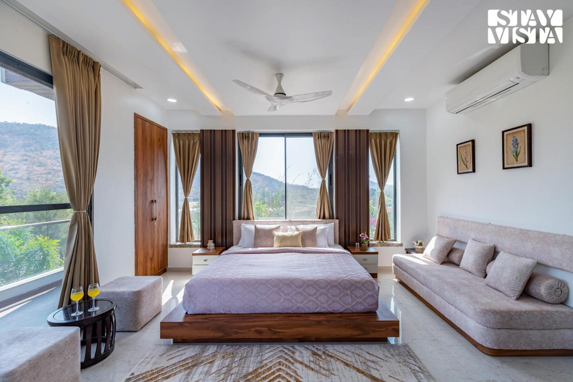 Stayvista'S Bella Dream - Mountain-View With Outdoor Pool, Lawn Featuring A Gazebo & Indoor Games Udaipur Dış mekan fotoğraf