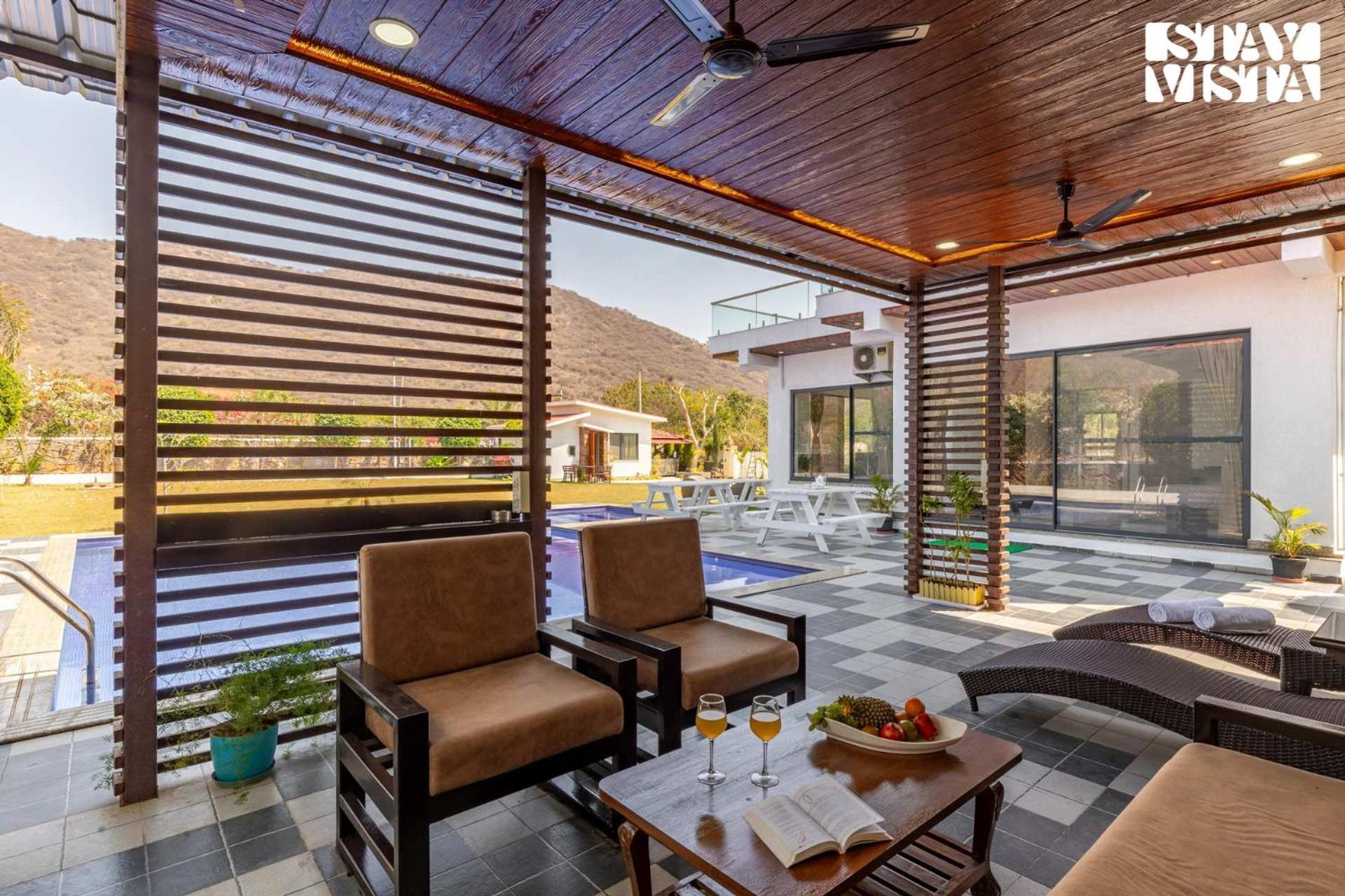 Stayvista'S Bella Dream - Mountain-View With Outdoor Pool, Lawn Featuring A Gazebo & Indoor Games Udaipur Dış mekan fotoğraf